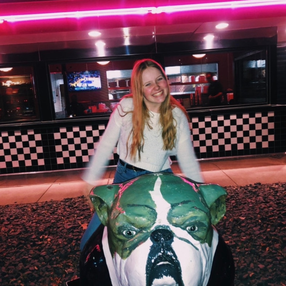 Meet your Posher, Liza